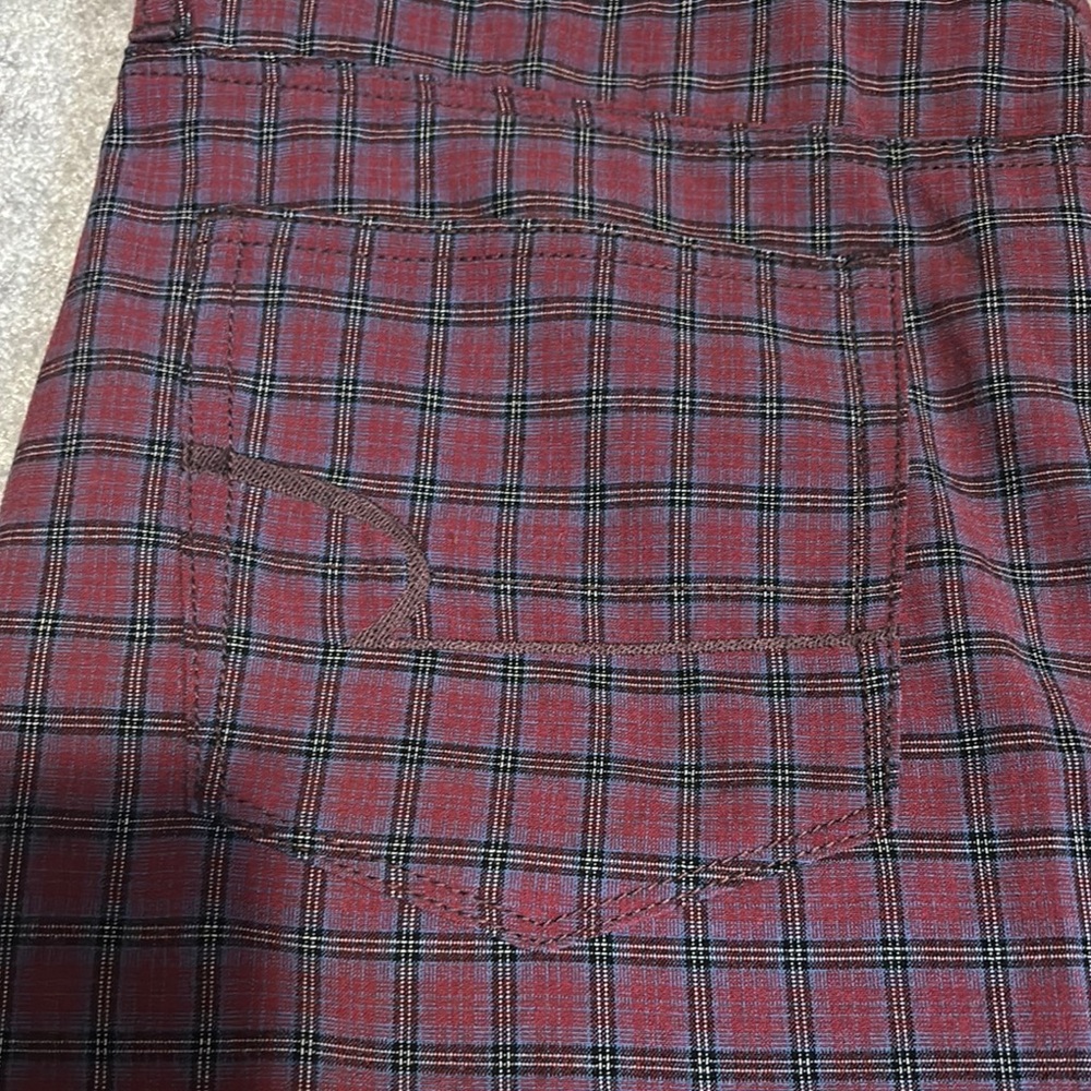 American Eagle Plaid Red Skirt - Picture 6 of 9